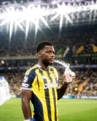 急速堕落！22岁天才不到1年2度租借 维拉天价卖掉他太明智