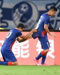 乐鱼体育-【中超】毕津浩吴曦头槌赵明剑绝杀 申花3比2大连人