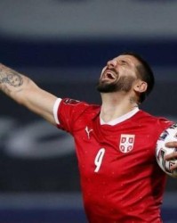 乐鱼官网-“米特罗维奇”奇迹：让裁判失误，让C罗愤怒！